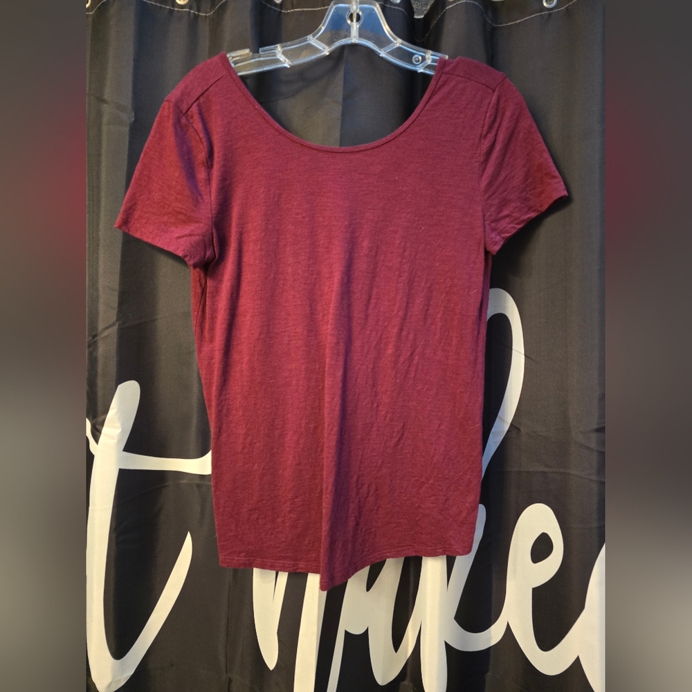 Maurices XS open back cranberry color shirt